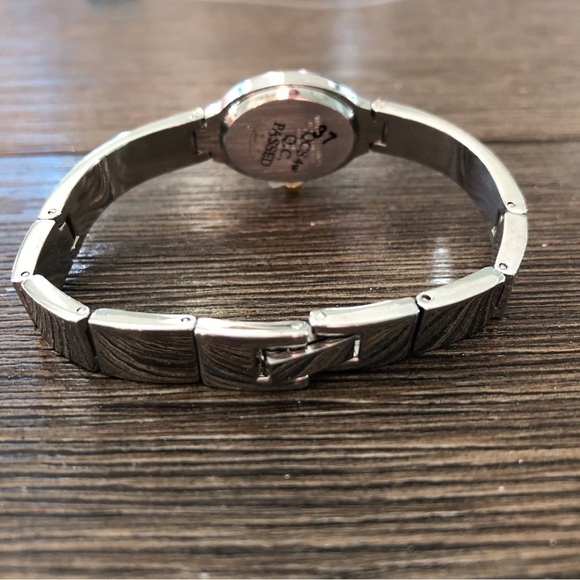 Sliver and gold linked bracelet watch - Picture 3 of 4